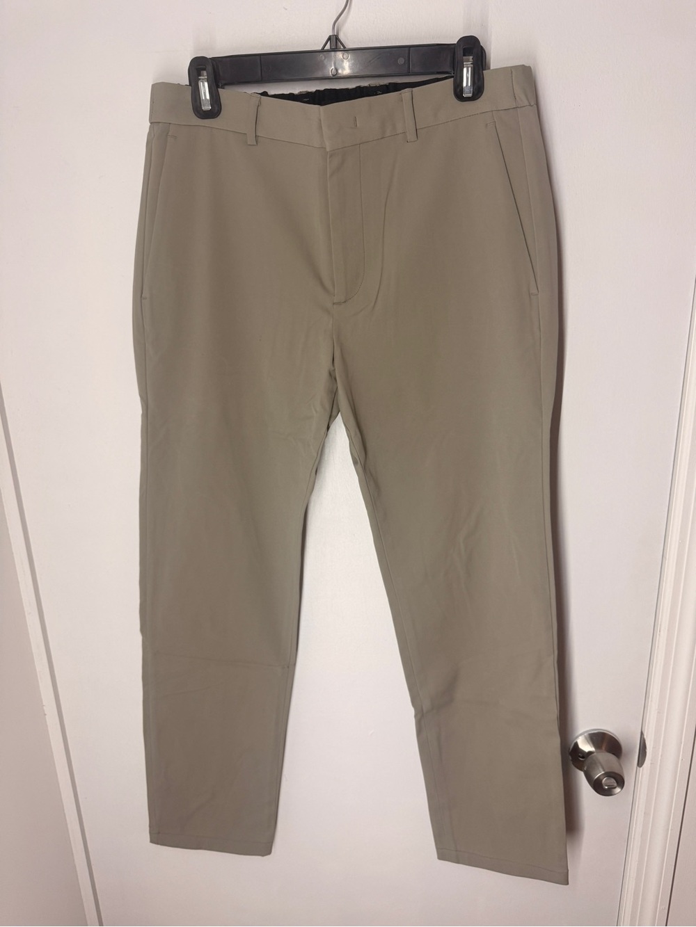 Theory Jake Neoteric Slim Flat Front Golf Pants in Khaki Size 32